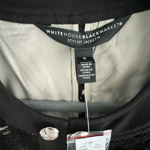 NWT White House Black Market Black Lace Stylist Blazer - Size 6 - Picture 6 of 7